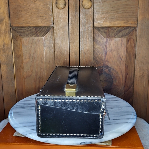 Black Cassette Carry Case - Picture 10 of 13